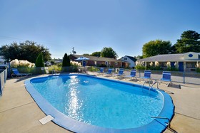 Americas Best Value Inn & Suites