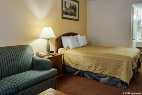 Rodeway Inn Colonial Heights I-95