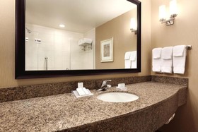 Hilton Garden Inn Falls Church