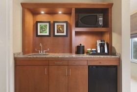 Hilton Garden Inn Falls Church
