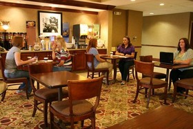 Hampton Inn Waynesboro / Stuarts Draft