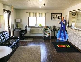 Super 8 by Wyndham Franklin