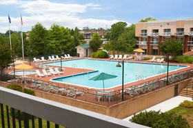 Clarion Hotel & Suites - Convention Center Fredericksburg