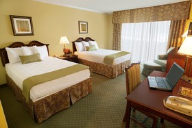 Clarion Hotel & Suites - Convention Center Fredericksburg