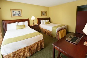 Clarion Hotel & Suites - Convention Center Fredericksburg