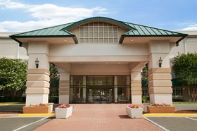 Clarion Hotel & Suites - Convention Center Fredericksburg