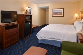 Hampton Inn & Suites Fredericksburg South