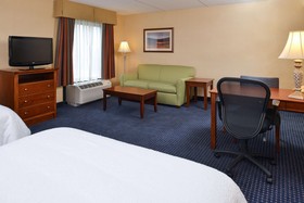 Hampton Inn & Suites Fredericksburg South