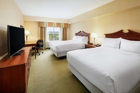 DoubleTree by Hilton Front Royal Blue Ridge Shadows