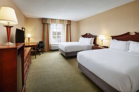 DoubleTree by Hilton Front Royal Blue Ridge Shadows