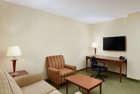 DoubleTree by Hilton Front Royal Blue Ridge Shadows