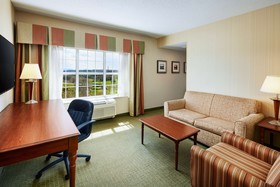 DoubleTree by Hilton Front Royal Blue Ridge Shadows