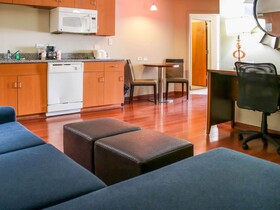 Comfort Suites at Virginia Center Commons