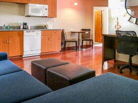 Comfort Suites at Virginia Center Commons