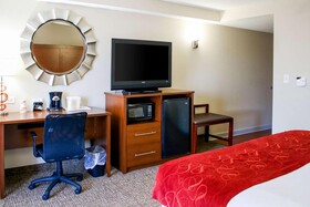 Comfort Suites at Virginia Center Commons