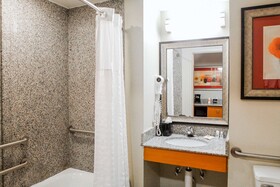 Comfort Suites at Virginia Center Commons