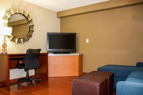 Comfort Suites at Virginia Center Commons