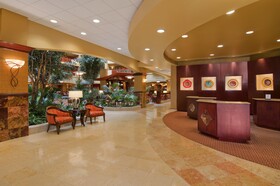 Embassy Suites Hampton Roads Spa & Convention
