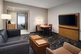 Embassy Suites Hampton Roads Spa & Convention