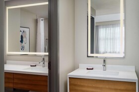 Embassy Suites Hampton Roads Spa & Convention