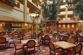 Embassy Suites Hampton Roads Spa & Convention