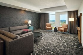 Embassy Suites Hampton Roads Spa & Convention