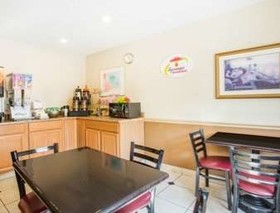 Super 8 by Wyndham Harrisonburg