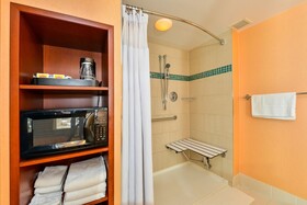 Crowne Plaza Dulles Airport