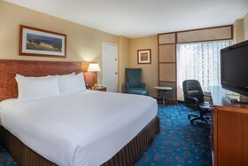 Crowne Plaza Dulles Airport