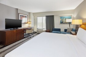Crowne Plaza Dulles Airport