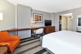 Crowne Plaza Dulles Airport