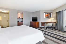 Crowne Plaza Dulles Airport