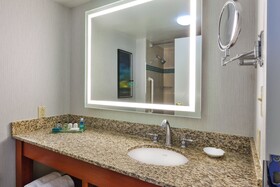 Crowne Plaza Dulles Airport