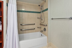 Crowne Plaza Dulles Airport