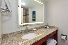 Crowne Plaza Dulles Airport