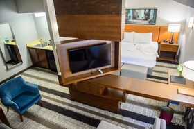 Crowne Plaza Dulles Airport