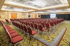 Crowne Plaza Dulles Airport