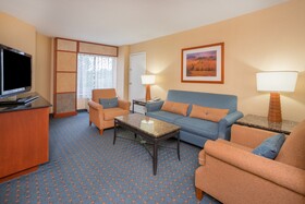 Crowne Plaza Dulles Airport