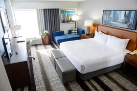 Crowne Plaza Dulles Airport