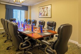 Crowne Plaza Dulles Airport