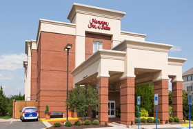 Hampton Inn & Suites Herndon-Reston