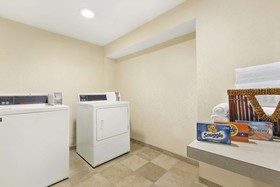 Hampton Inn & Suites Herndon-Reston
