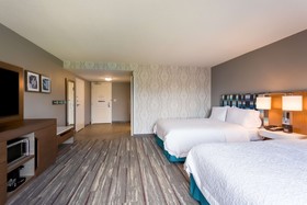 Hampton Inn & Suites Herndon-Reston