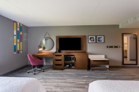 Hampton Inn & Suites Herndon-Reston