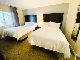 Sonesta ES Suites Dulles Airport