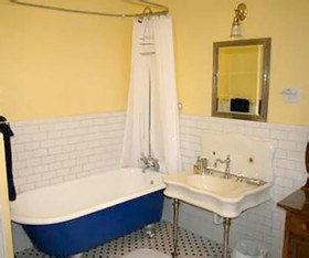 The Carriage House Inn Bed & Breakfast