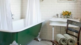 The Carriage House Inn Bed & Breakfast