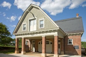 The Carriage House Inn Bed & Breakfast
