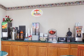 Super 8 by Wyndham Manassas