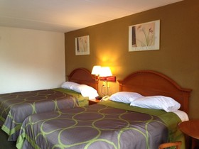 Super 8 by Wyndham Manassas